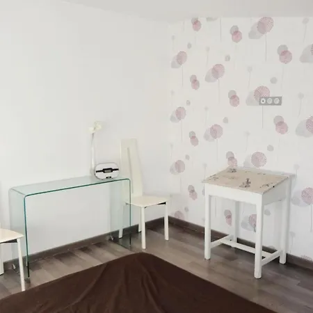 Daire 2 Bedroom Awesome In Sauvian