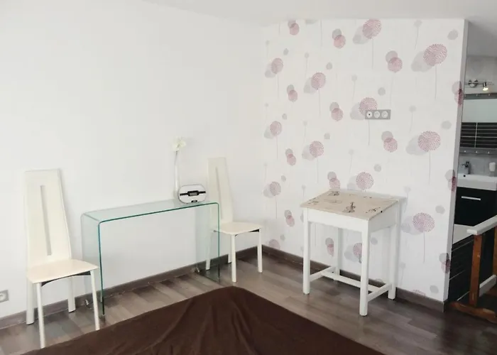Apartmán 2 Bedroom Awesome In Sauvian